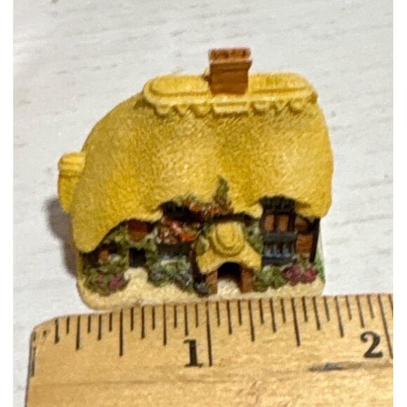 Lilliput Lane Dream Cottage Honeysuckle Miniature Collectible 1 3/4" - Picture 8 of 12